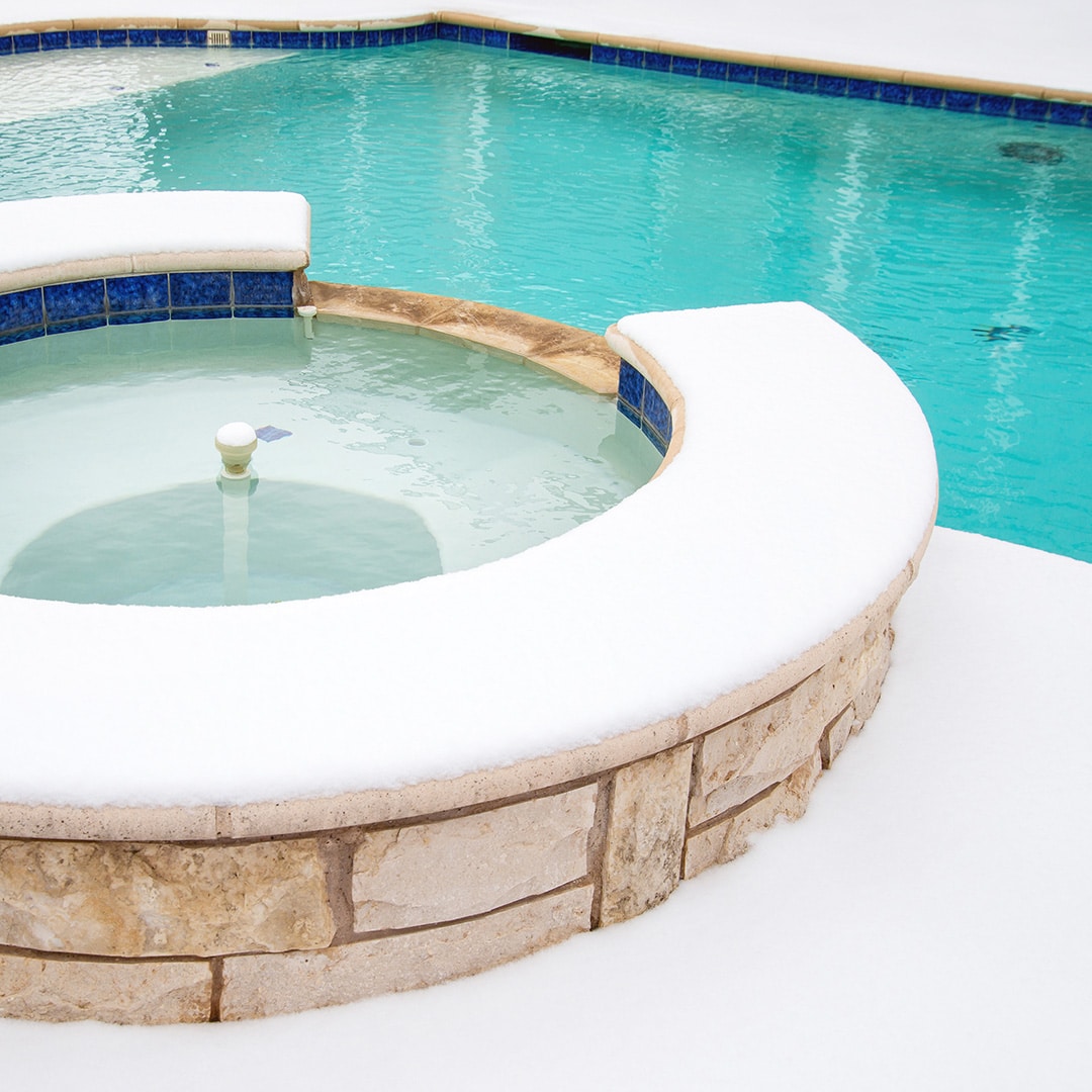 Pool Filtration: Diatomaceous Earth’s Role